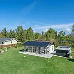 2 Bedroom Awesome In *