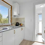 2 Bedroom Awesome In