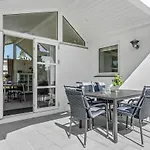 2 Bedroom Awesome In