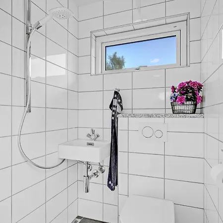 度假居 2 Bedroom Awesome In