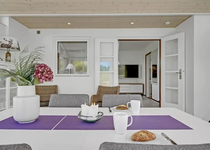 2 Bedroom Awesome In